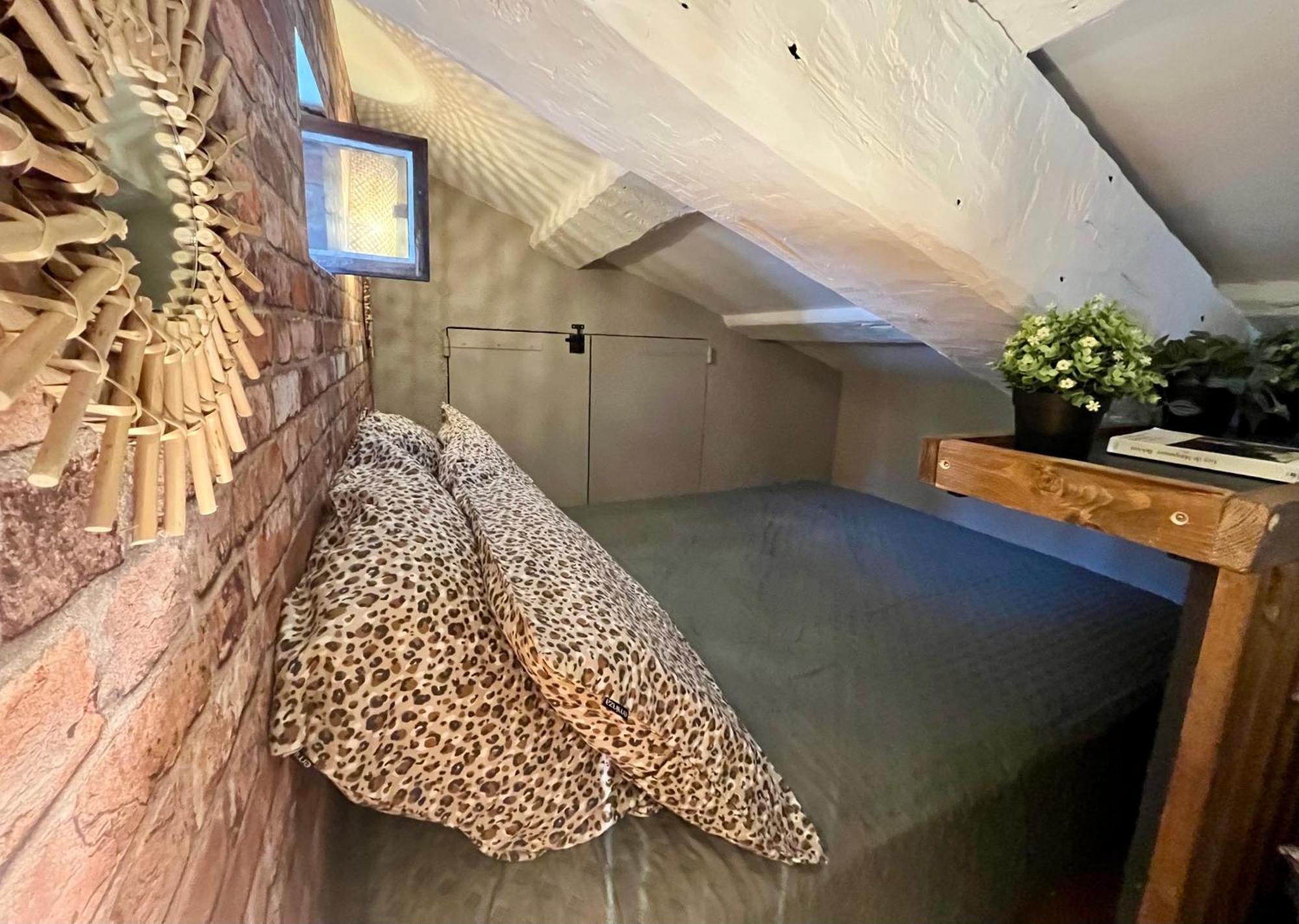 La Maison D'Eddy Et Caro Aux Portes Du Verdon Trigance Exteriör bild